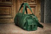 Круглая дорожная сумка из зелёной кожи Crazy Horse