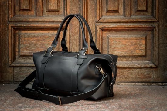 Шкіряна дорожня сумка Cambridge чорного кольору