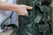 Місткий рюкзак Джейкоб із натуральної зеленої шкіри