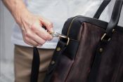 Brown StyleMen men's bag for 16-inch MacBook