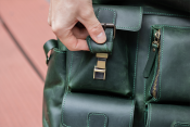 Місткий рюкзак Джейкоб із натуральної зеленої шкіри